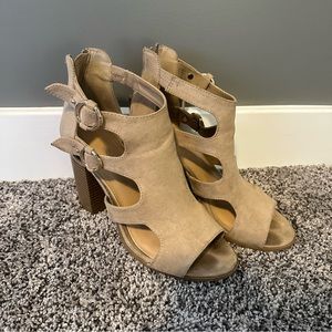 Charlotte Russe Heels Tan